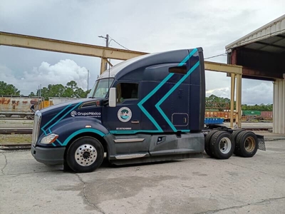 Vehicle Graphics Photo